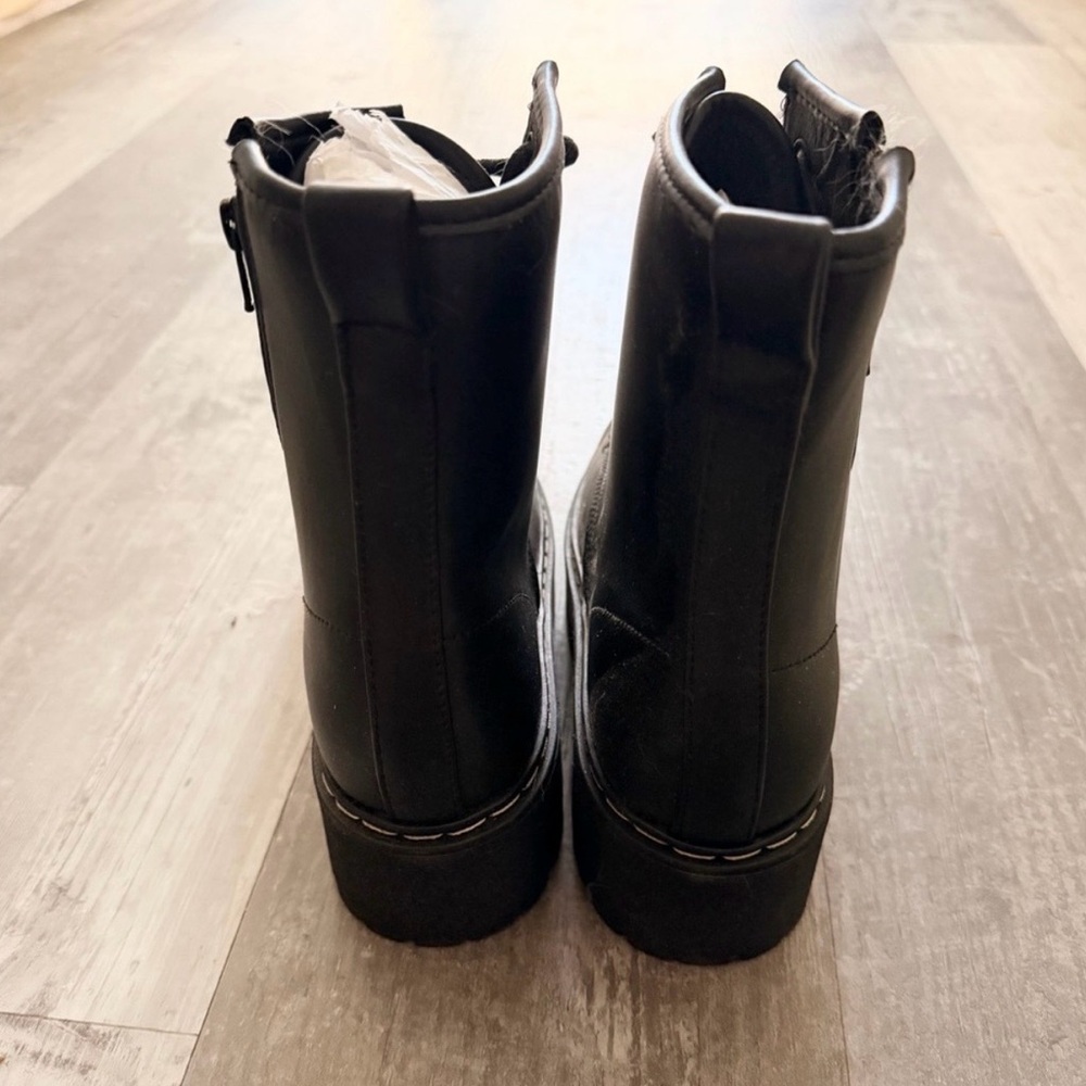 Steve Madden Buffy Black Platform Combat Boots Side Zip Vegan Leather NWOB - Picture 5 of 10